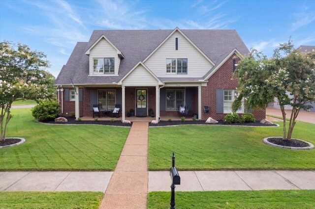 1736 Shoal Creek