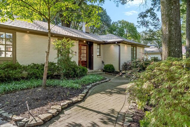 116 Eastland