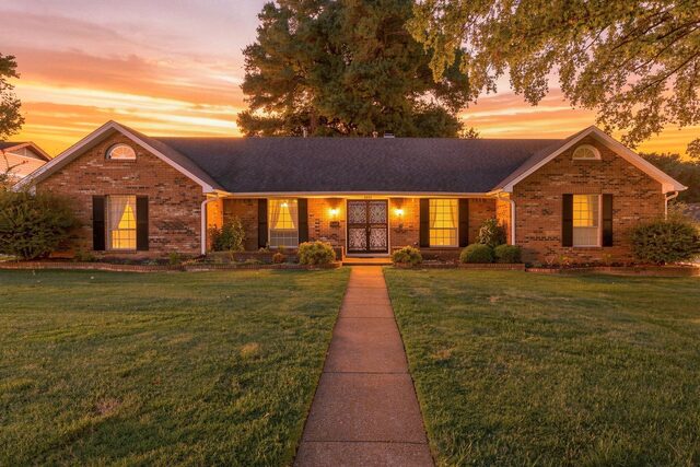 3253 Sycamore View