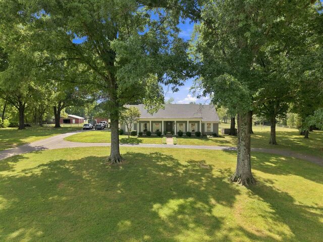 6265 Twin Oaks
