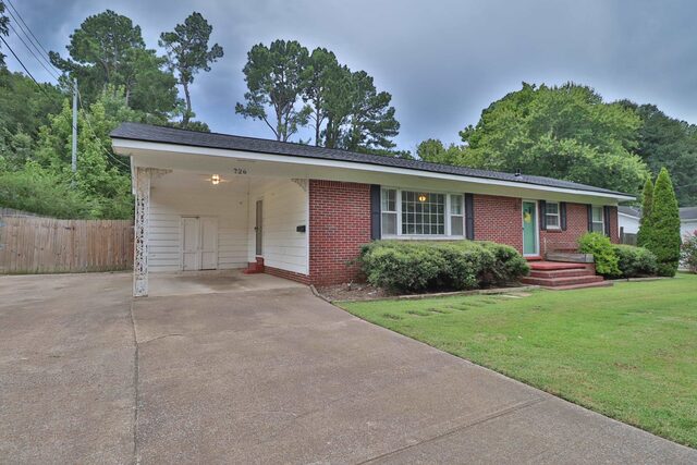 726 Key Corner