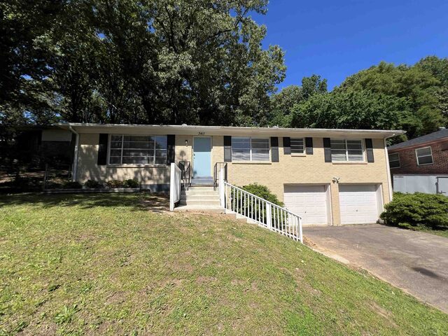 3411 Lockwood