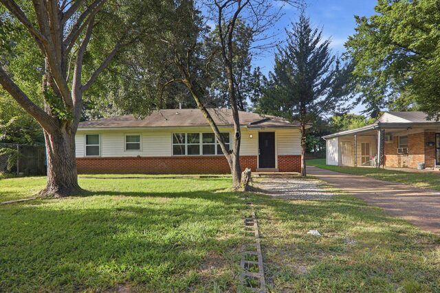 4111 Barron