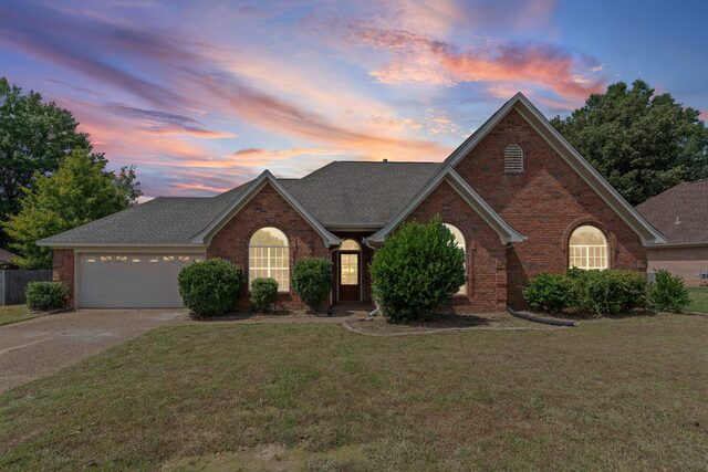 4675 Alden Lake