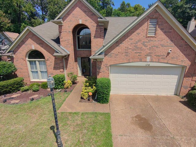 1218 Cordova Green