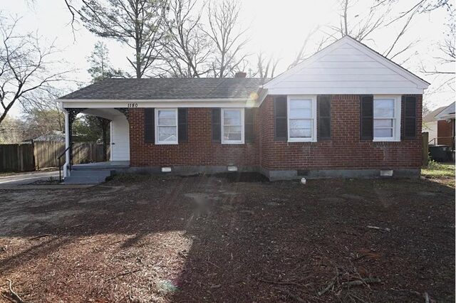 1180 Russwood