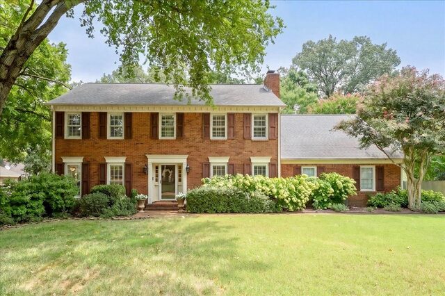 2760 Holly Spring