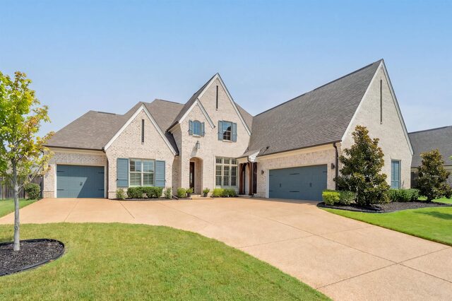 684 Cypress View