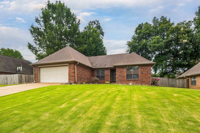7685 Shadow Hills
