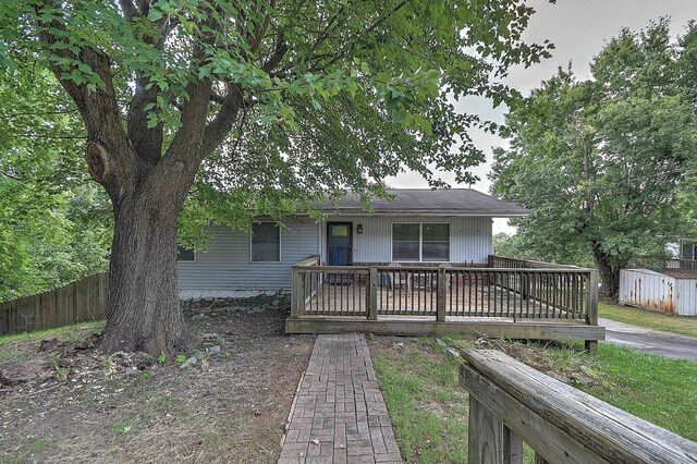 1837 Mountain View