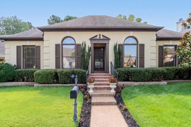 2506 Eagleridge