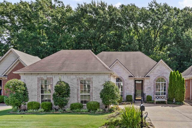 280 Fountain River