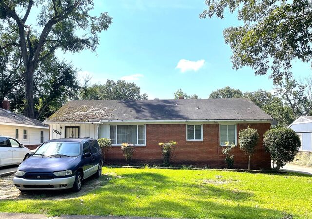 3539 Barron