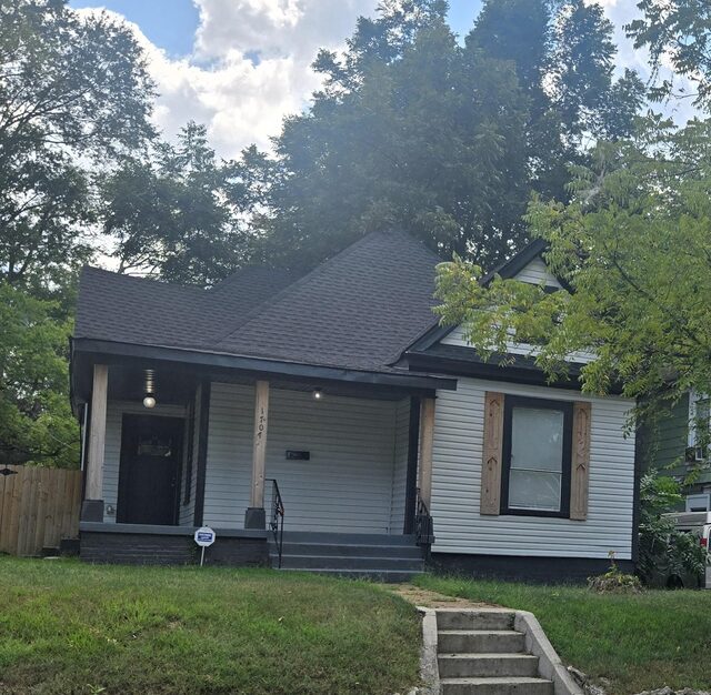 1707 Nelson