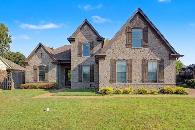 9082 Oakvale