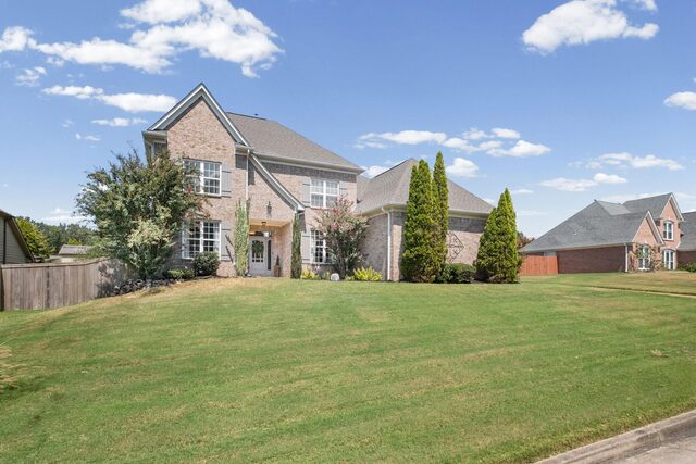9424 Laurel Hill