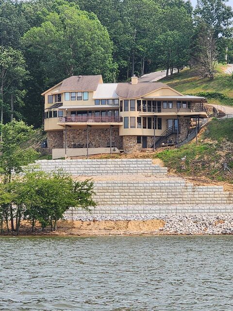 200 Eagle View