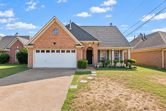 1326 Hazel Crest