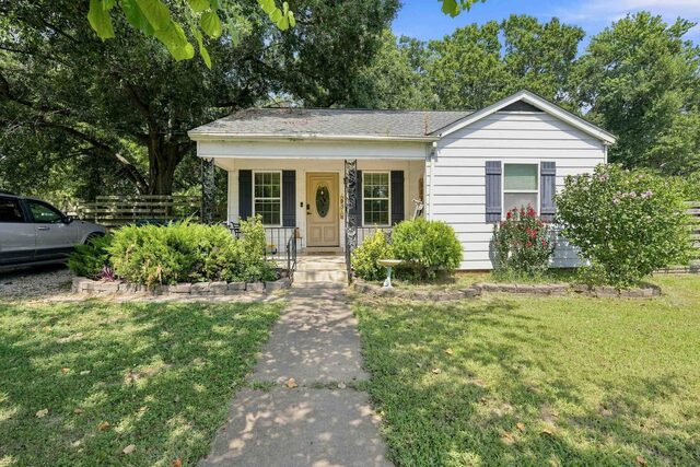 2096 Welton