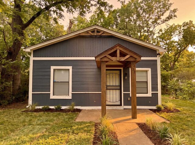 3432 Radford