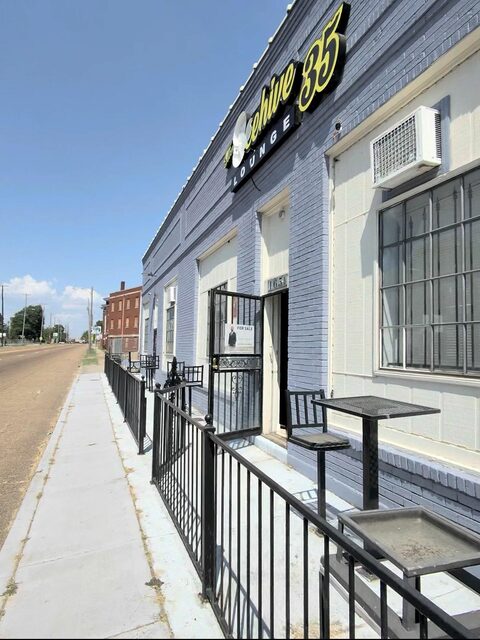 1654 Lamar