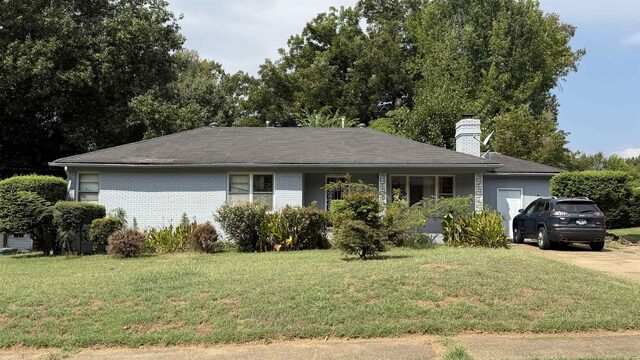 4049 Balfour