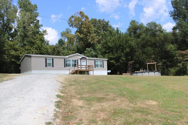 584 Smithville