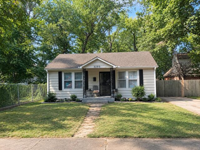 3280 Carrington