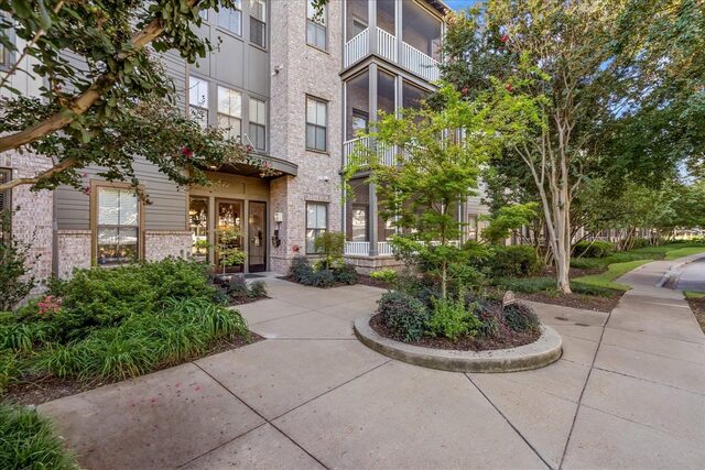 680 Harbor Bend