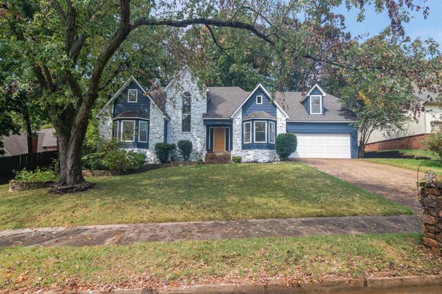 2217 Oak Hollow