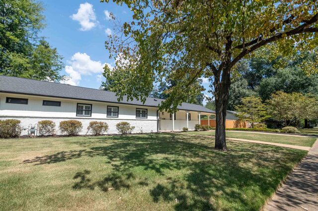 4288 Charleswood