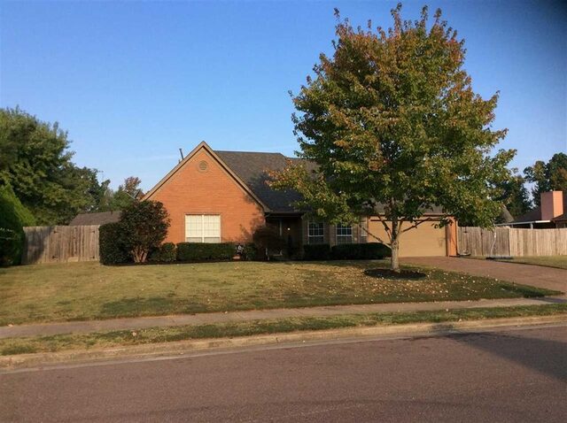 3943 Oak Forest