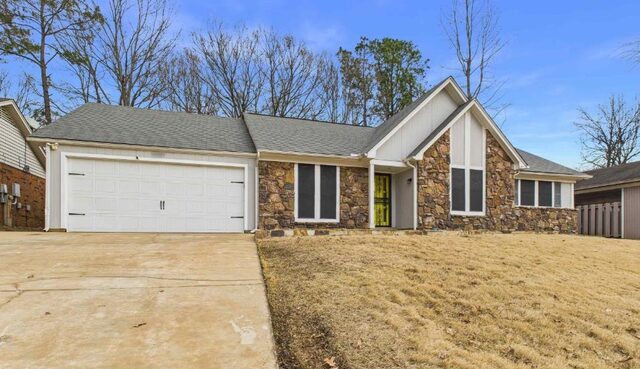4320 Northwood Hills