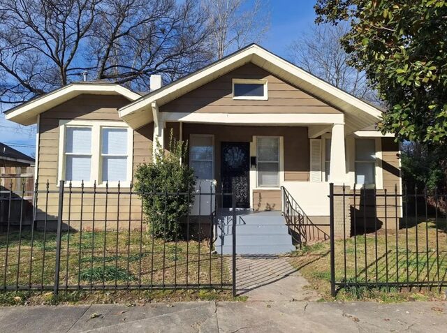 1460 Lyndale