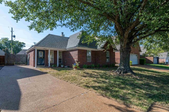 3833 Walden Meadow