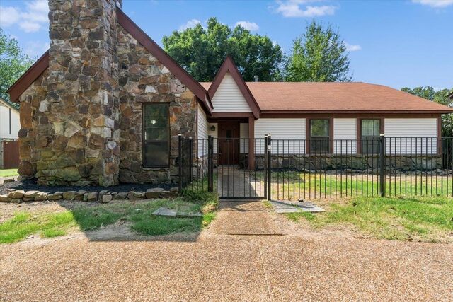 5593 Yale