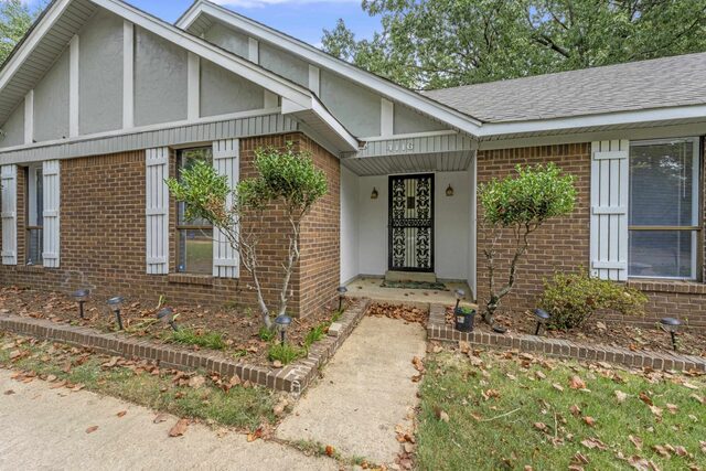 4116 Kingscrest