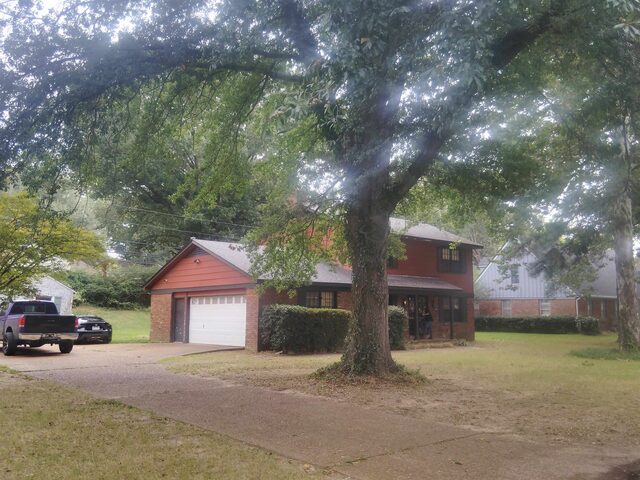 8668 Millbranch