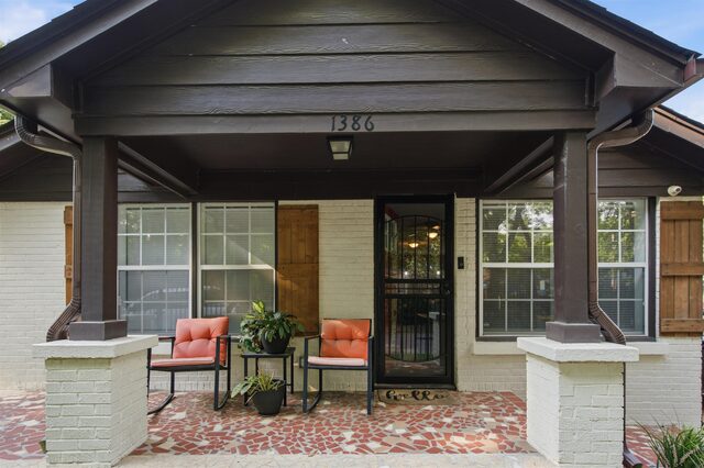 1386 Richmond