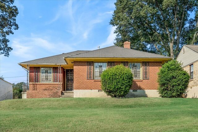1223 Greer