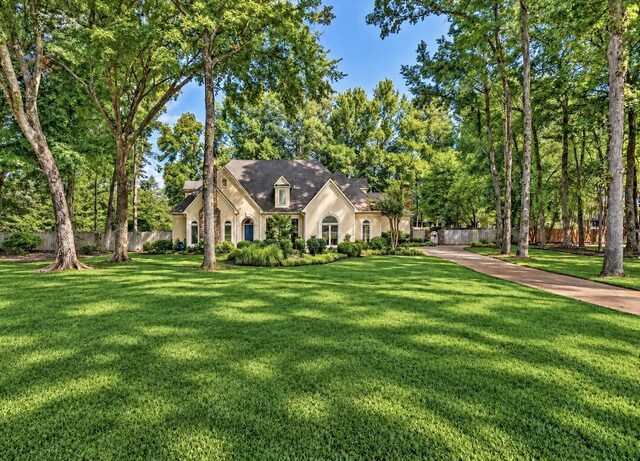 9730 Woodland Run